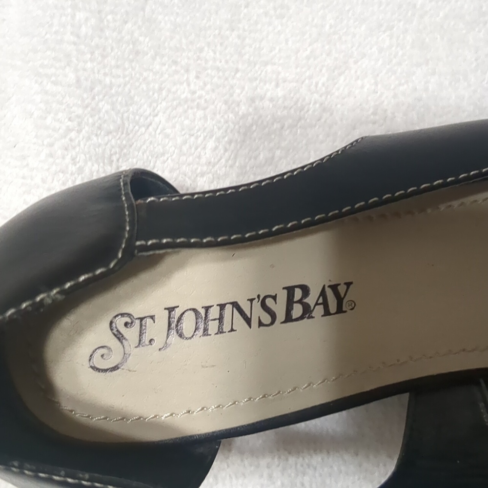 St. John's Bay Black Open Toe Shoes Size 6M Leather Uppers - Picture 2 of 5